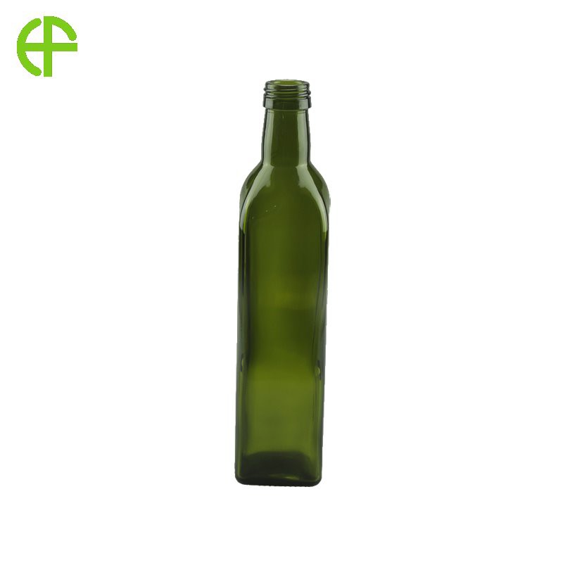Bottiglie di olio d'oliva da 500 ml